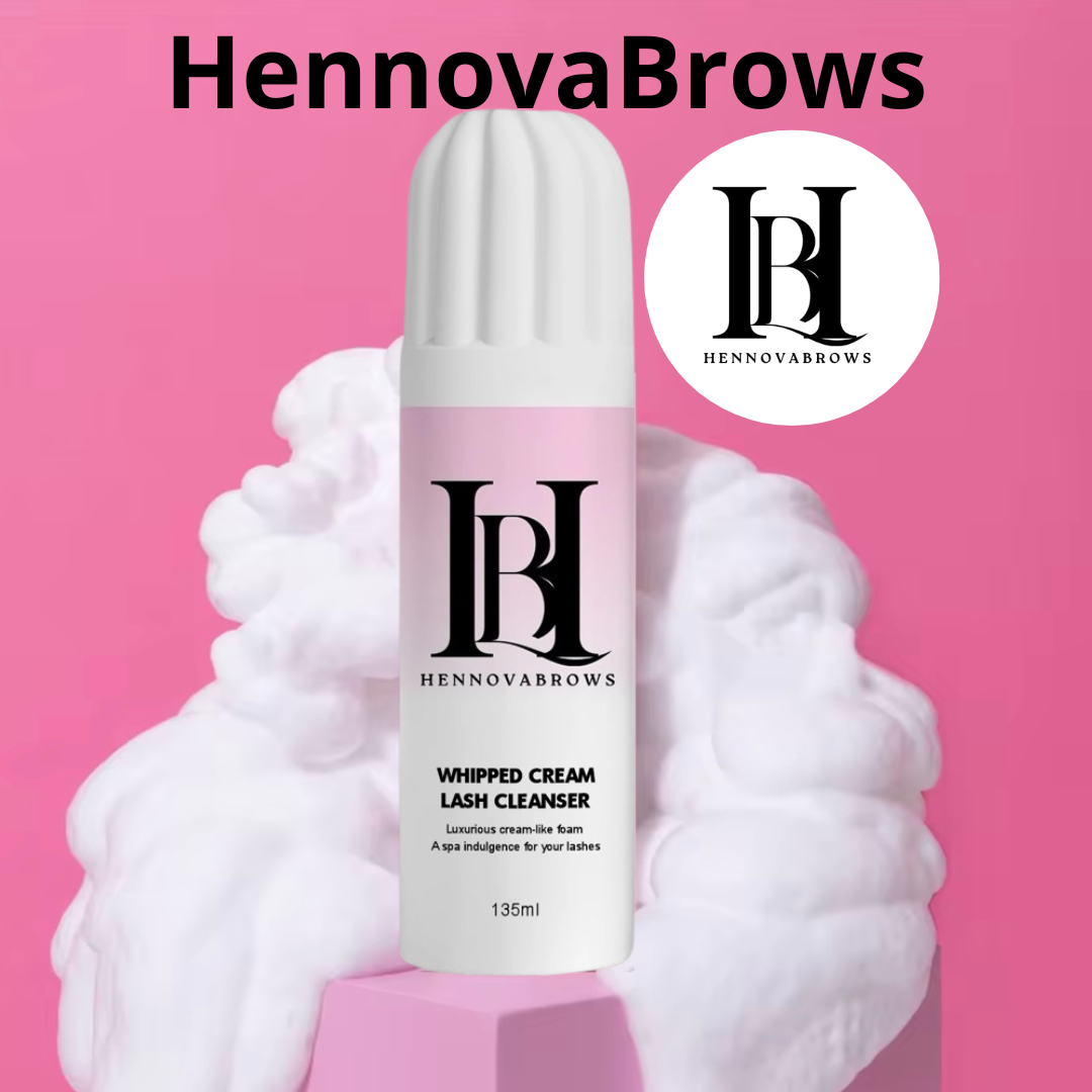 Whipped Cream Lash Cleanser – Espuma de Limpieza Suave y Efectiva 135 ml | Fórmula Profesional | HennovaBrows