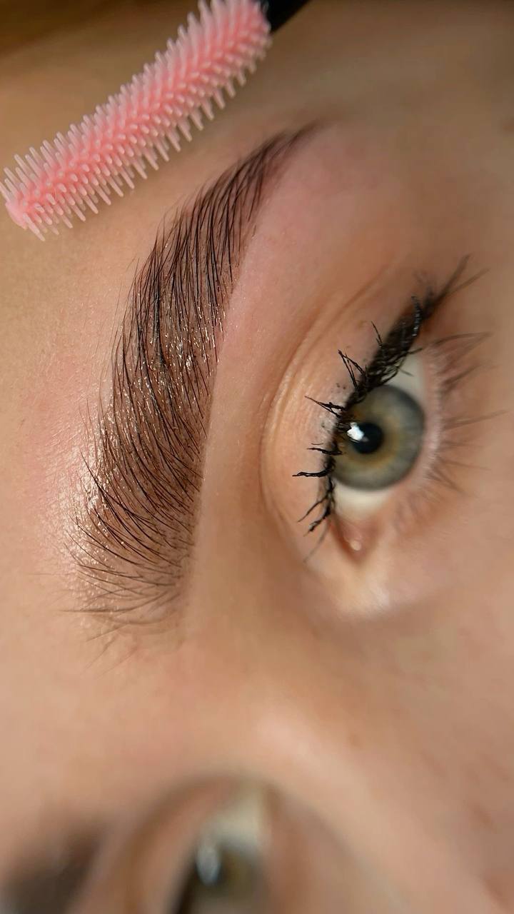 EYEBROW SHAPING GEL HENNOVABROWS