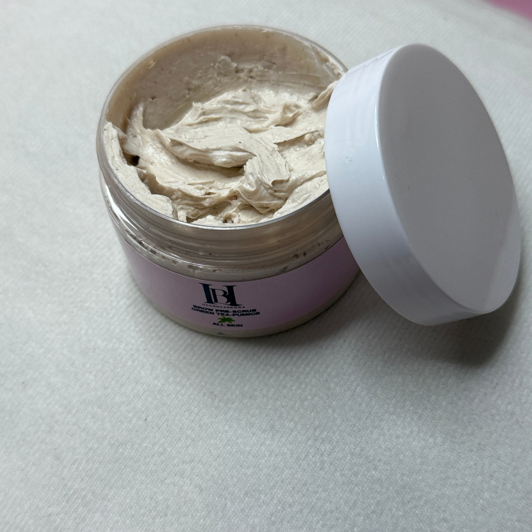 BROW PRE SCRUB WITH GREEN TEA & PUMICE