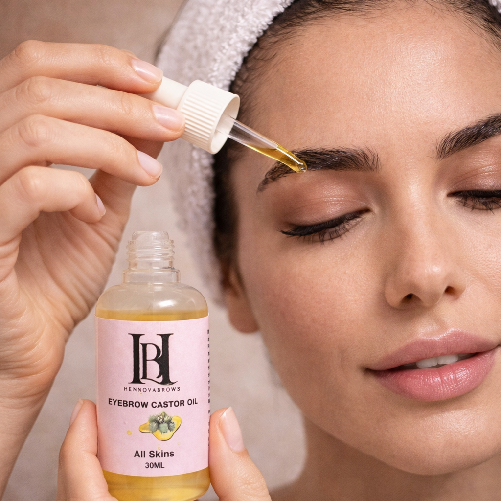 CASTOR OIL – INTENSIVE NOURISHMENT FOR STRONGER, HEALTHIER BROWS & LASHES